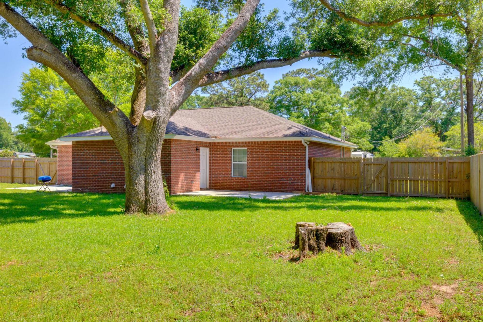 Dog-Friendly Pensacola Duplex About 7 Mi To Downtown Exterior foto